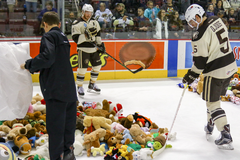 Teddy Bear Toss SZN is here! Who do you have scoring the goal? #EdmOil