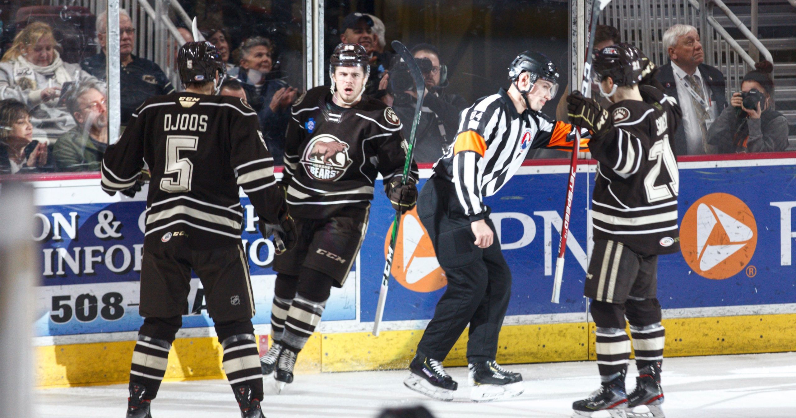 Strong Third Period Propels Hershey To The Top Of The Atlantic Division