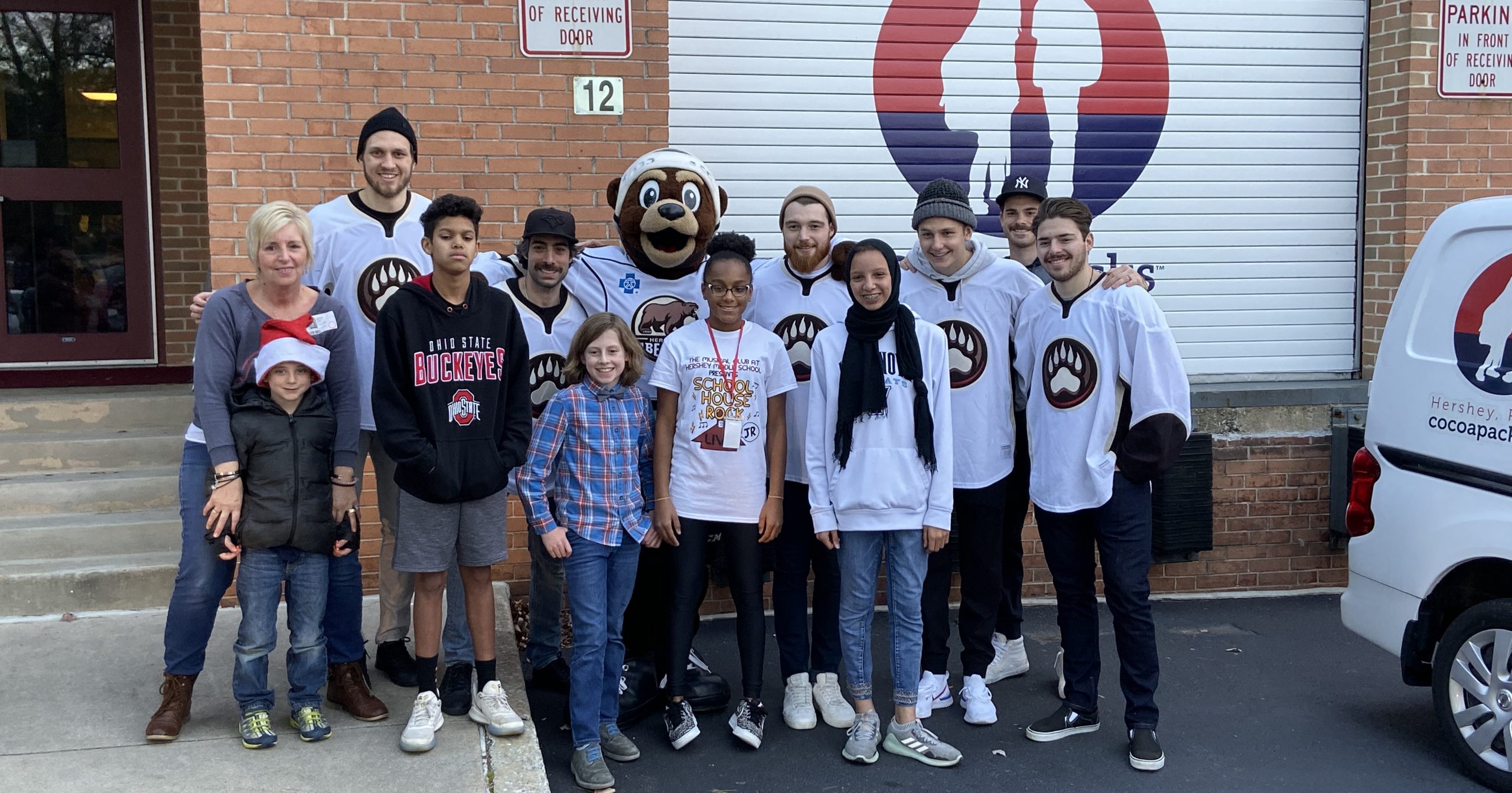Hershey Bears Lend A Hand At Cocoa Packs