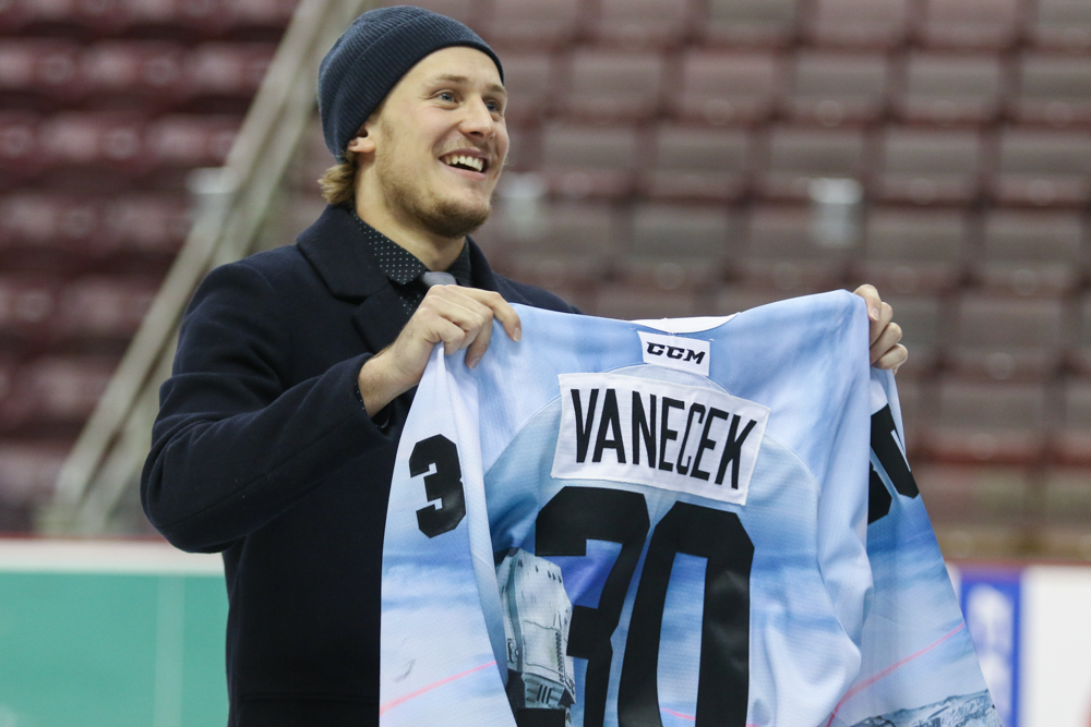 Star Wars Night at the Hershey Bears Game (Photos)